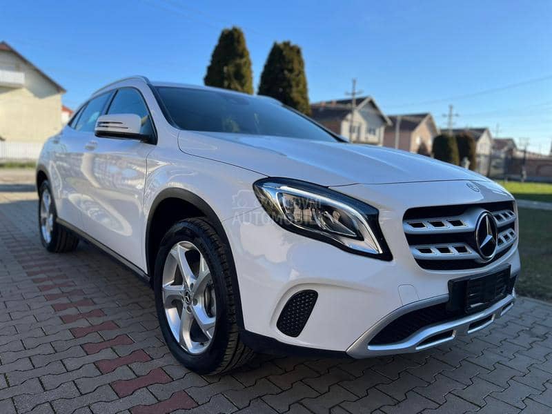 Mercedes Benz GLA 180 1.5 DCI REST