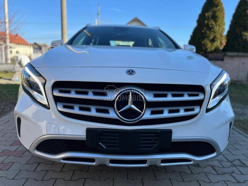 Mercedes Benz GLA 180 1.5 DCI REST