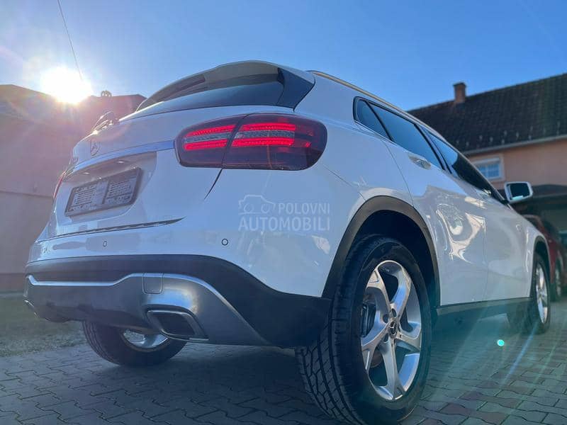 Mercedes Benz GLA 180 1.5 DCI REST