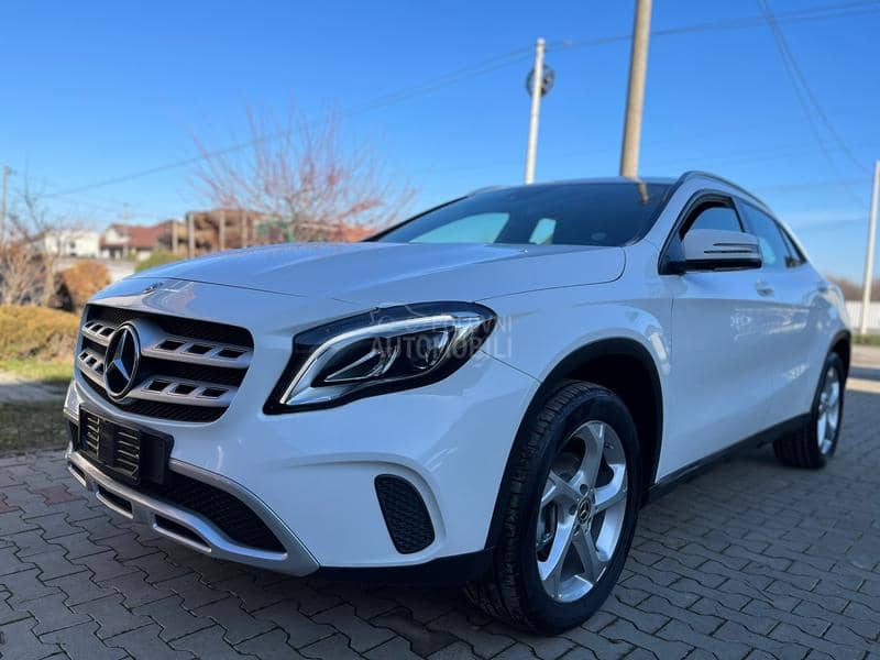 Mercedes Benz GLA 180 1.5 DCI REST