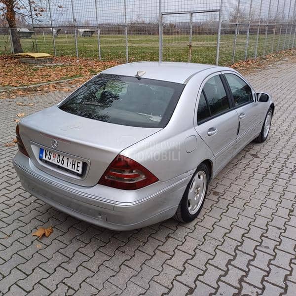 Mercedes Benz C 220 c220cdi