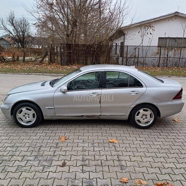 Mercedes Benz C 220 c220cdi