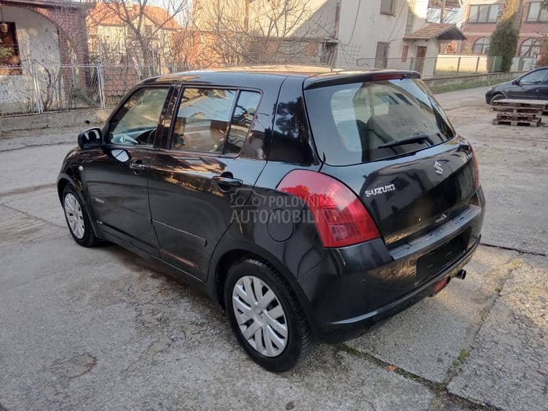 Suzuki Swift 1.5 a.u.t.o.m.a.t