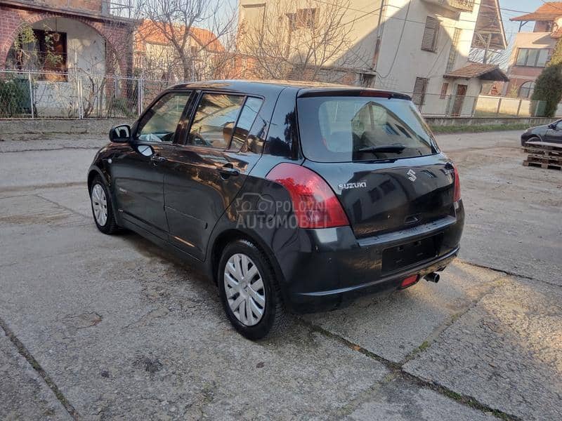 Suzuki Swift 1.5 a.u.t.o.m.a.t