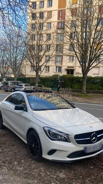 Mercedes Benz CLA 200 