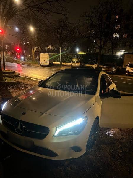 Mercedes Benz CLA 200 