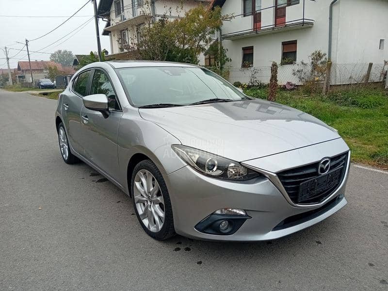 Mazda 3 skyactiv