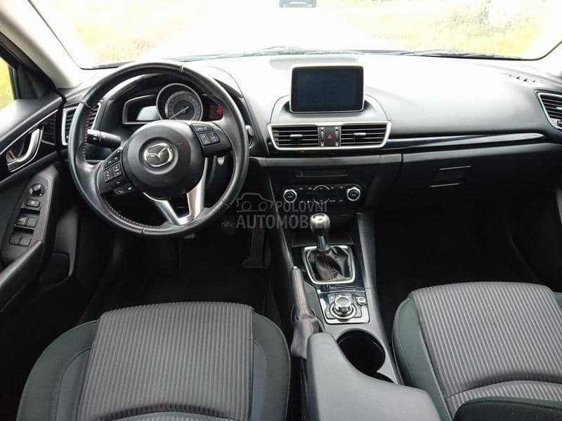 Mazda 3 skyactiv