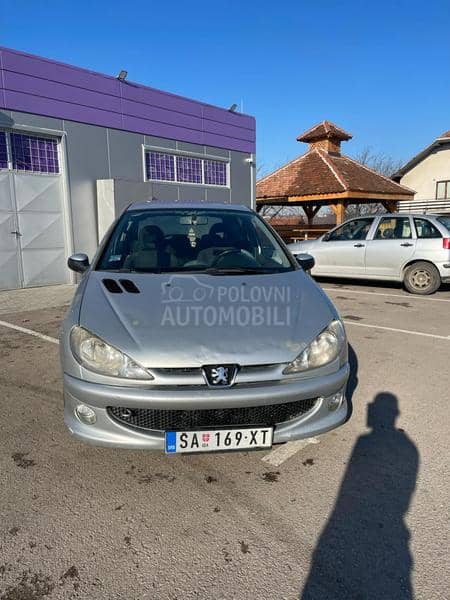 Peugeot 206 16v