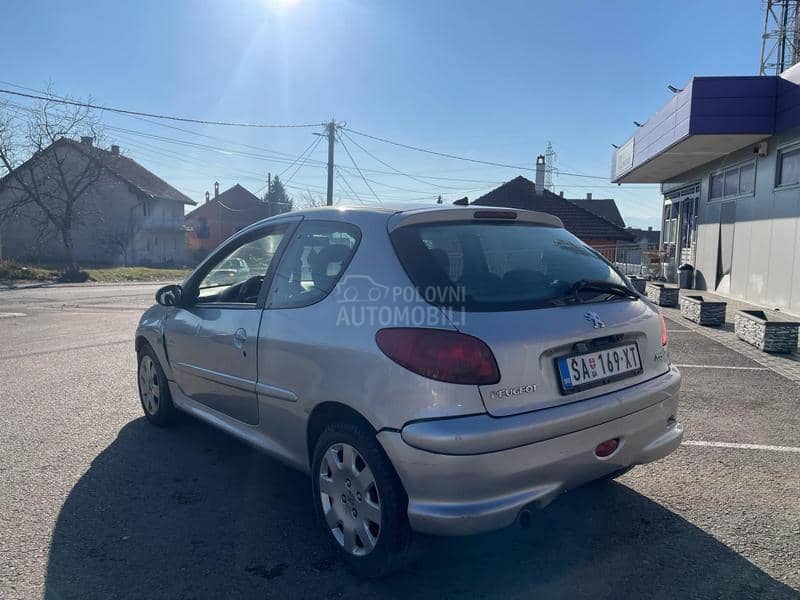 Peugeot 206 16v