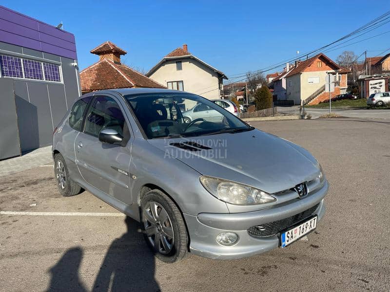 Peugeot 206 16v