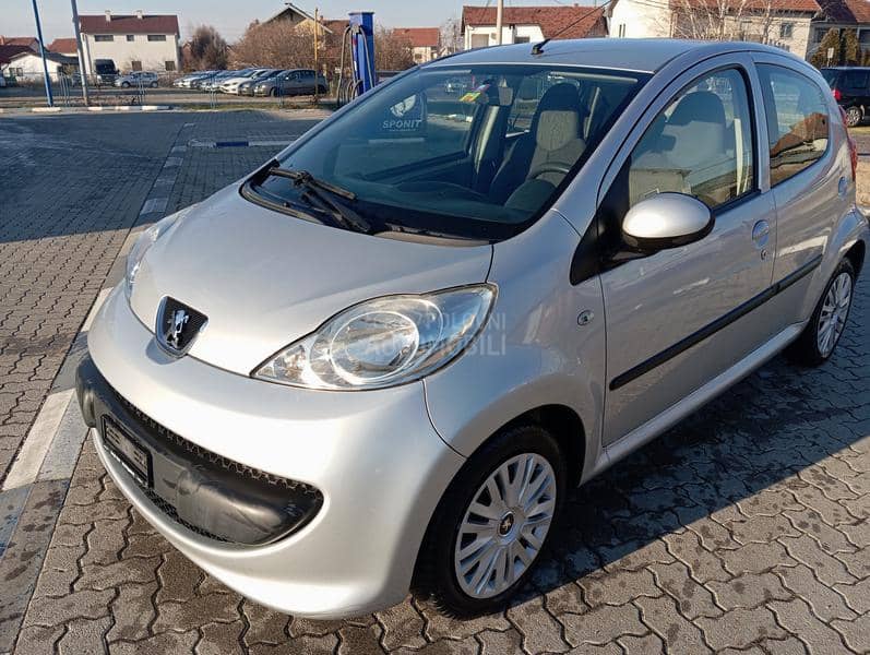 Peugeot 107 T O P