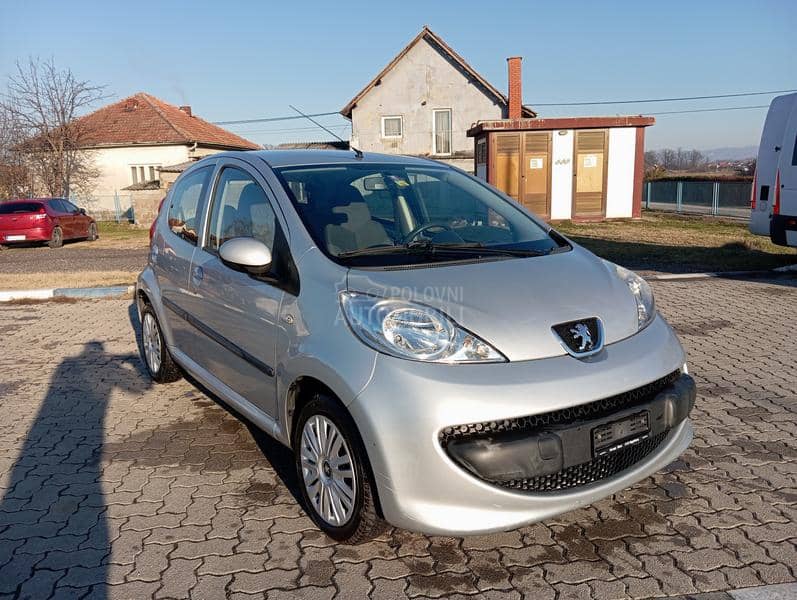 Peugeot 107 T O P