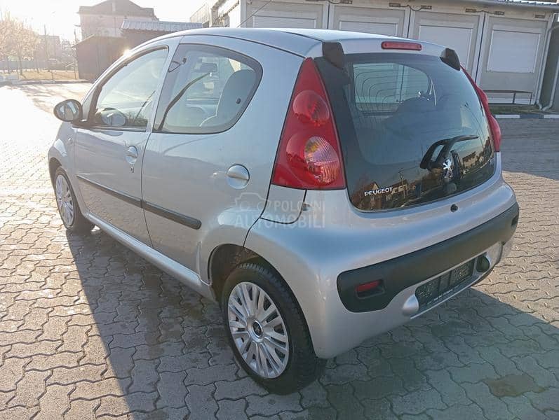 Peugeot 107 T O P