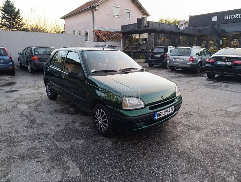 Renault Clio 1.2 8v