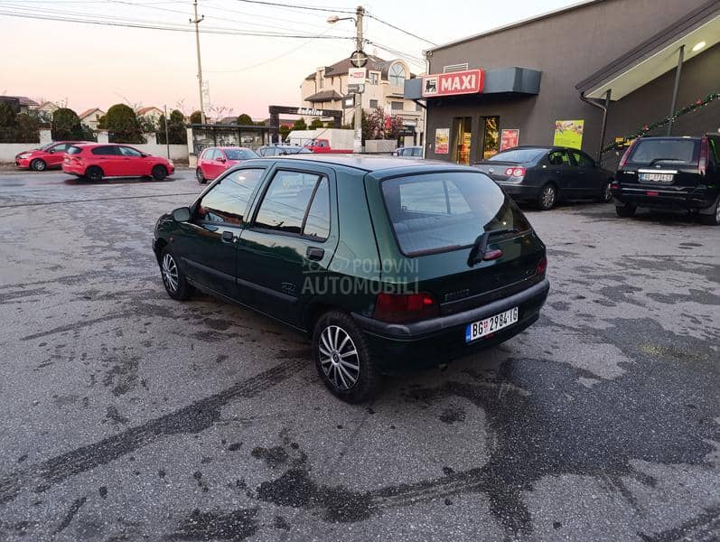 Renault Clio 1.2 8v