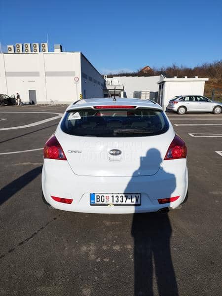 Kia pro_cee`d 