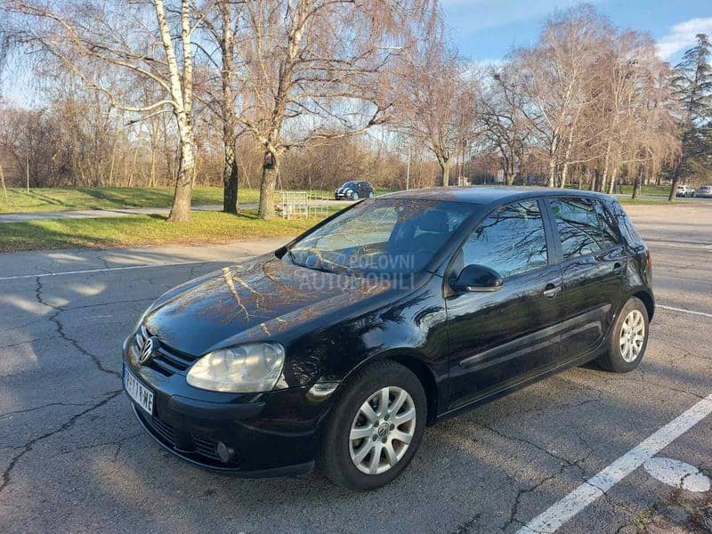 Volkswagen Golf 5 1.6 8v