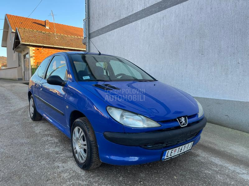 Peugeot 206 1.1