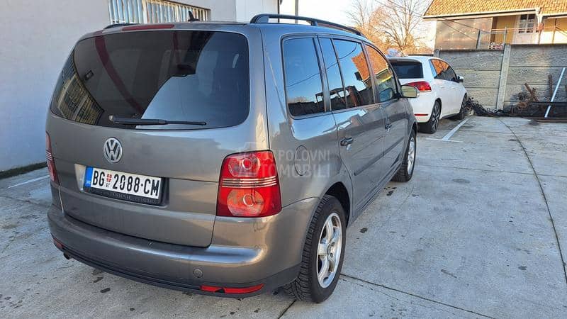 Volkswagen Touran 2.0 metan Nov