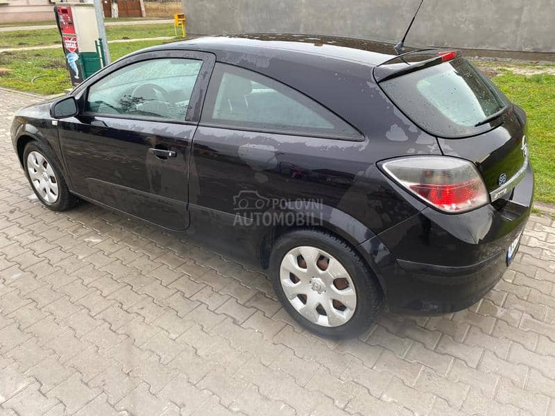 Opel Astra H GTC 1.3 CDTi