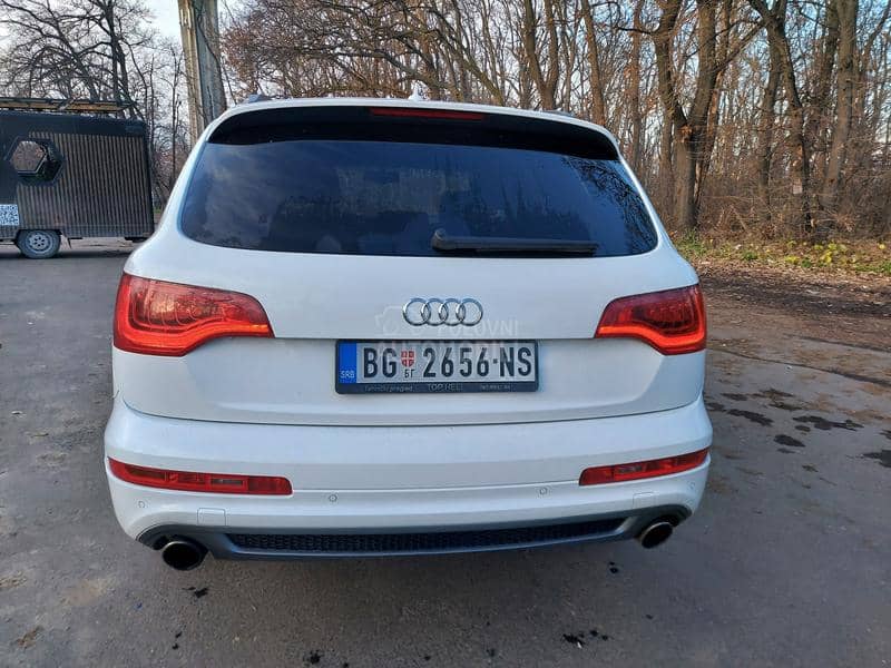 Audi Q7 3.0 TDI S LINE