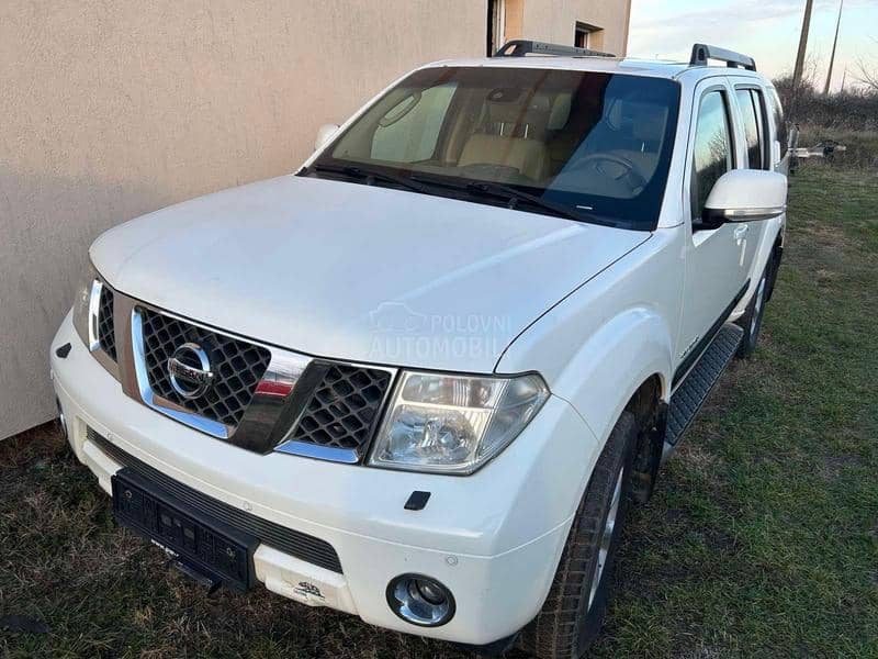 Nissan Pathfinder 2,5 DCI