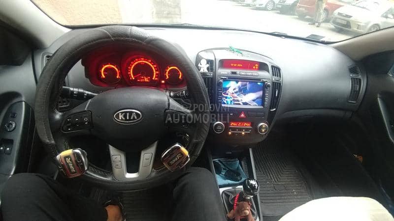 Kia pro_cee`d 1.6 CRDi