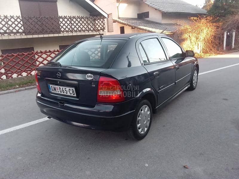 Opel Astra G 1.6