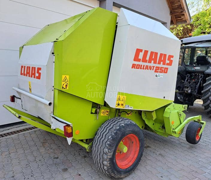 Claas ROLLANT 250 i 350