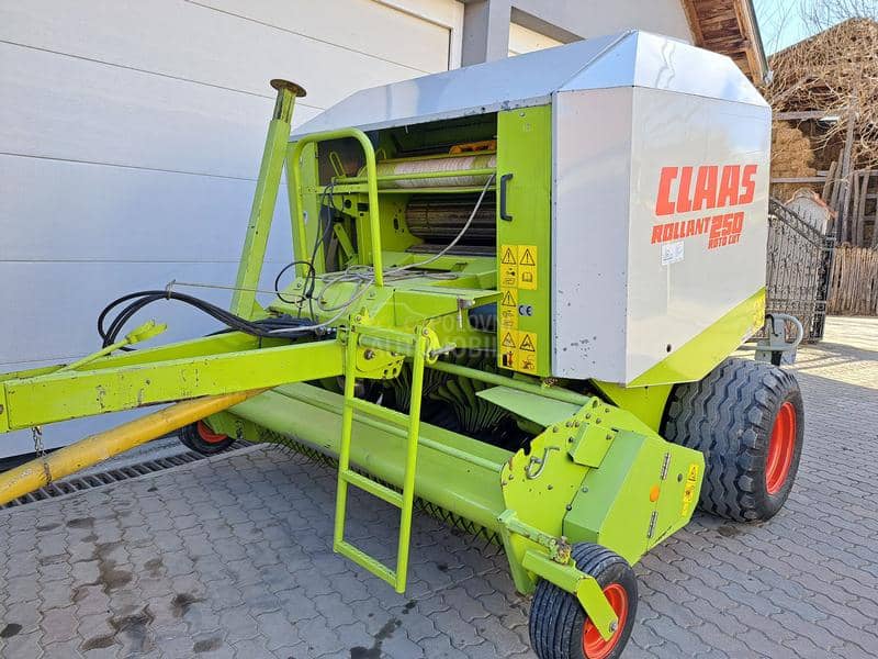 Claas ROLLANT 250 i 350