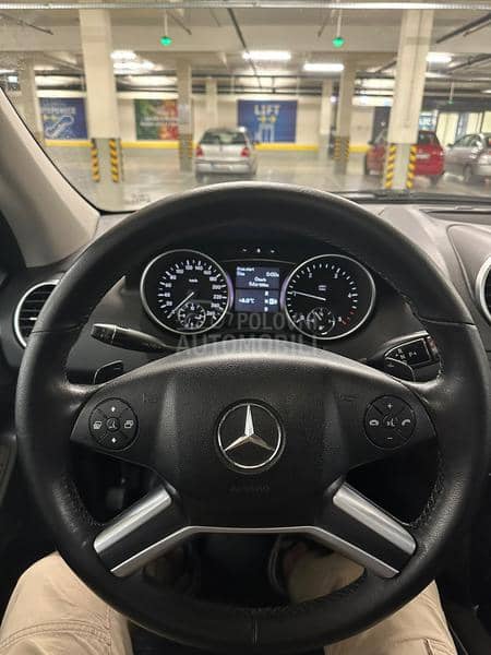 Mercedes Benz ML 320 