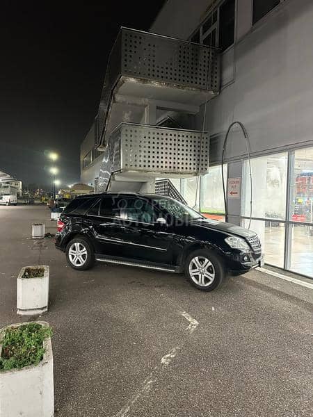 Mercedes Benz ML 320 