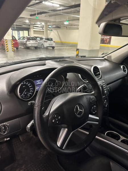 Mercedes Benz ML 320 