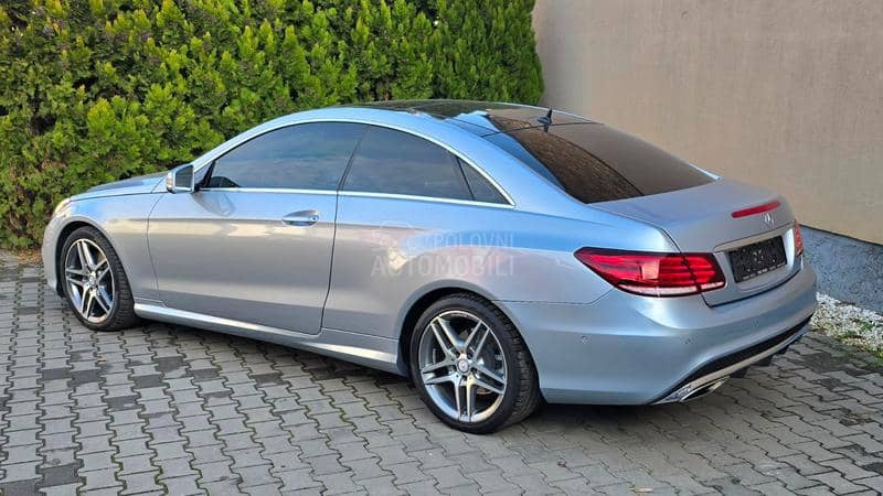 Mercedes Benz E 220 AMG