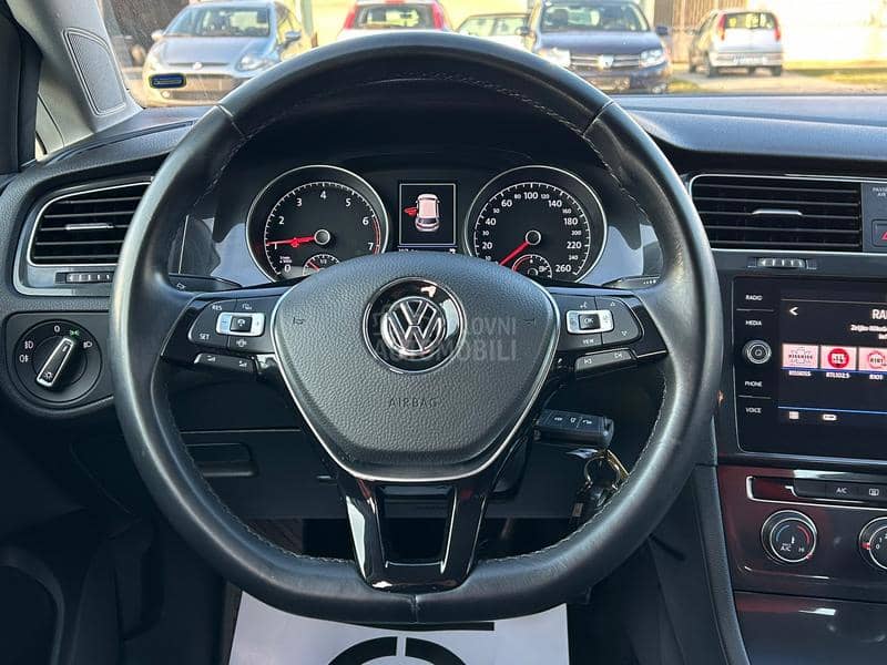 Volkswagen Golf 7 1.5 METAN