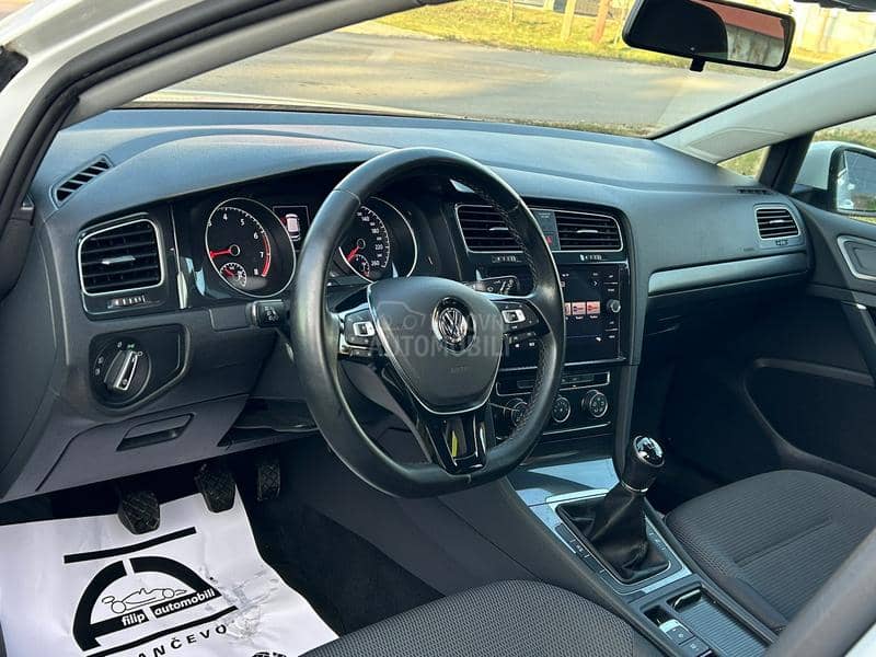 Volkswagen Golf 7 1.5 METAN