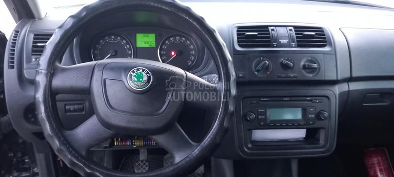 Škoda Fabia 1BOJA REEGIST 1 GOD