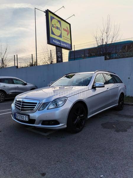 Mercedes Benz E 200 W212