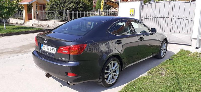 Lexus IS 220 