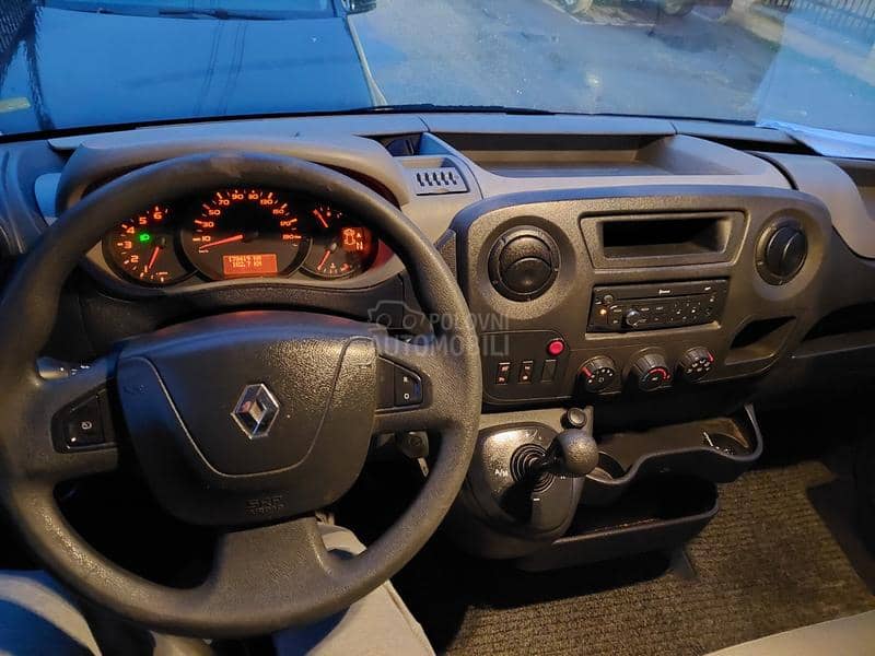 Renault Master 2.3