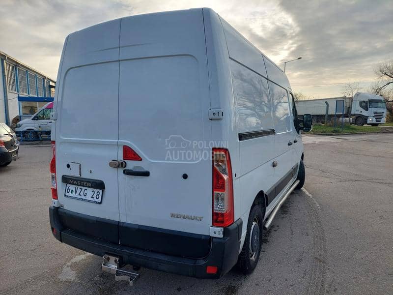 Renault Master 2.3