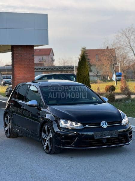 Volkswagen Golf 7 R/PANO/DSG/CH