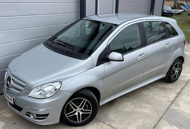 Mercedes Benz B 180 CH AUTO.MATIK