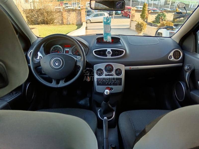 Renault Clio 1.2b Ripcurl