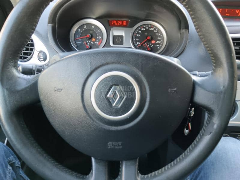 Renault Clio 1.2b Ripcurl