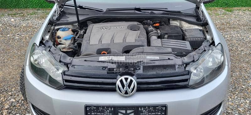 Volkswagen Golf 6 1.6 TDI  N.A.V.I