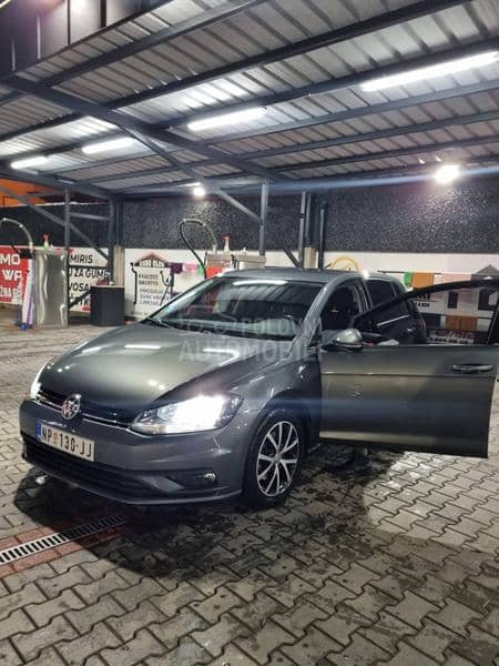 Volkswagen Golf 7 