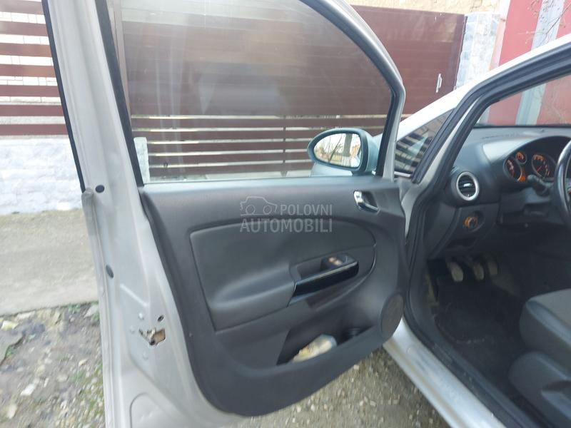 Opel Corsa D 