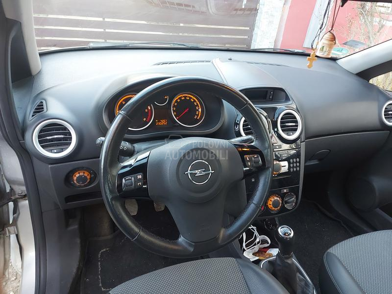 Opel Corsa D 